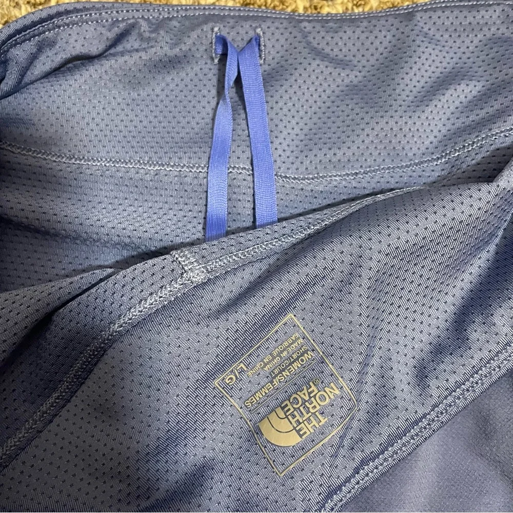 The North Face Skort Blue with mesh shorts size large athletic running tennis